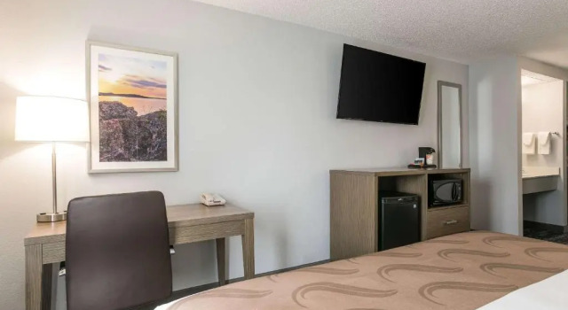 Suite Quality Inn