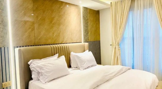 Sleeps 4 With Pool Access, Prenota Appartamento Hotel a Eti-Osa con parcheggio, Parcheggio
