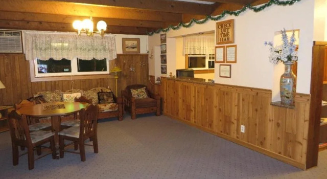 Travelers Inn