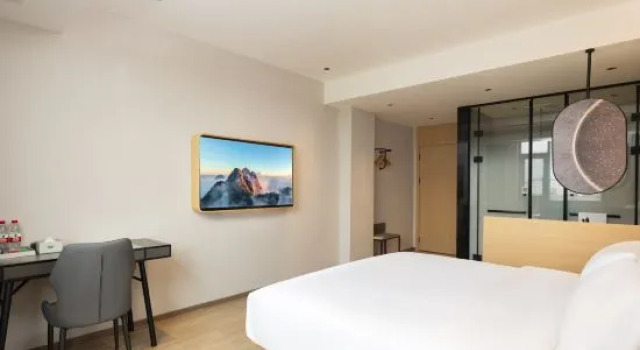 Люкс Deluxe Qingcheng Hotel (Huizhou Ancient City Branch, Jixian County)