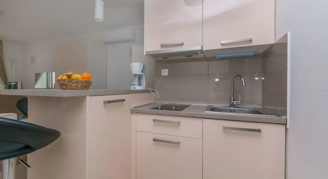 Студия с балконом Apartments Villa Aquamarine