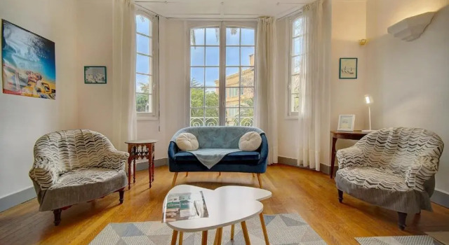IMMOGROOM - Villa in the city center with terrace- garden, Забронировать Вилла La Californie Pezou Канны