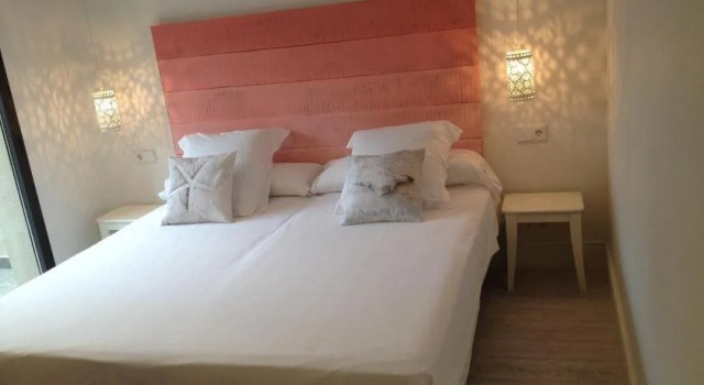 Can Segura Hotel, Забронировать Отель Сан-Фелиу-де-Гишольс Baix Empordà