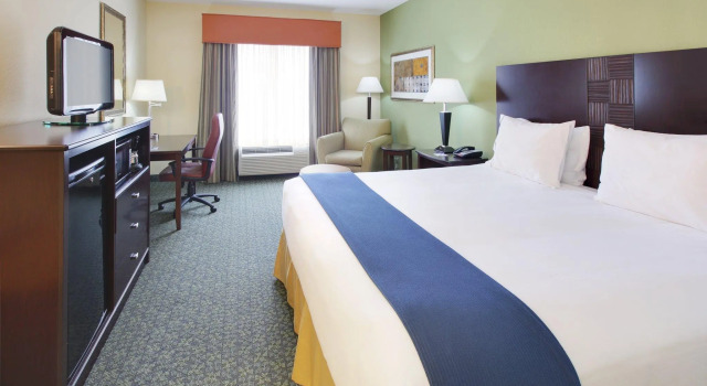 Двухместный номер Standard Holiday Inn Express & Suites Covington by IHG
