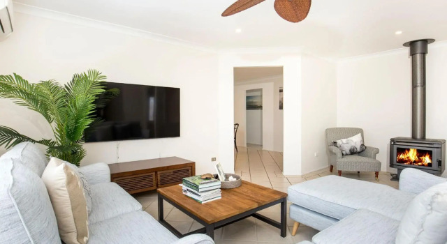 Delamere - Pet Friendly with Fireplace & Firepit, Забронировать Отель Калберра-Бич Shoalhaven