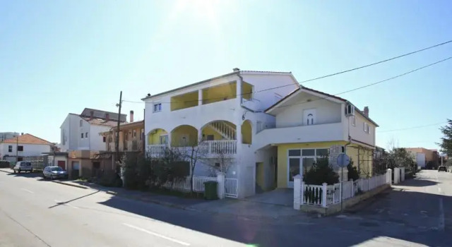 Apartments Maruna
