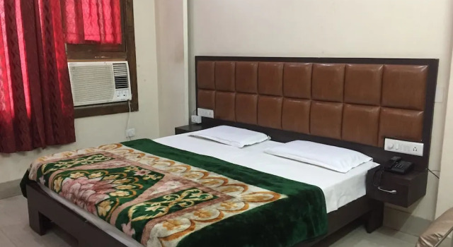 Hotel New Karan, Забронировать Отель Отели Джамму и Кашмира с завтраком, Завтраки