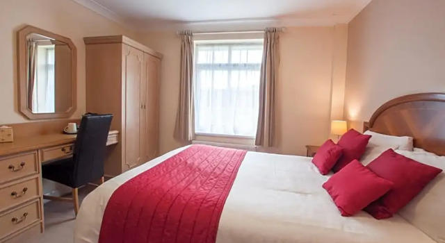Standard Single quarto Exeter Court Hotel