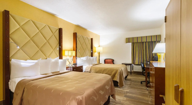 Четырёхместный номер Standard Quality Inn Florida City - Gateway to the Keys