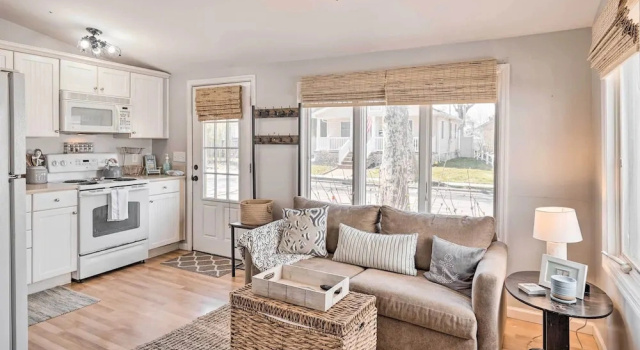 Коттедж Bright Belmar Cottage < Half Mi to Boardwalk!