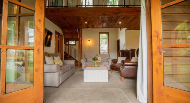 Коттедж с 3 комнатами Wanaka Homestead Lodge & Cottages