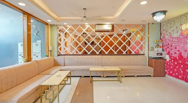 Fabhotel The Virat