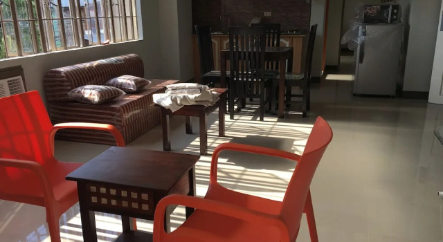 Suite Beinte Singko de Marso Apartments