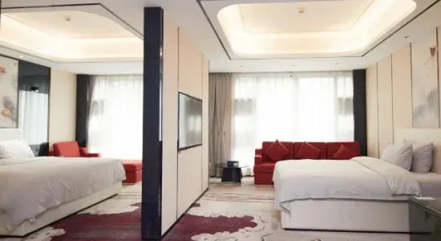 Семейный люкс Mengzi Hetai Hotel (Nanhu Park)