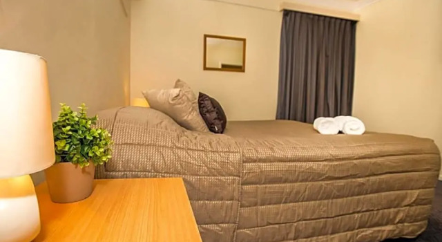 Апартаменты с 3 комнатами Kalgoorlie Overland Motel