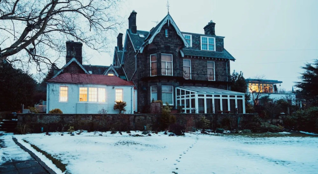 Beautiful 3 Bedroom Georgian Townhouse With Parking, Забронировать Отель Эдинбург Midlothian, рядом с Blackford Hill