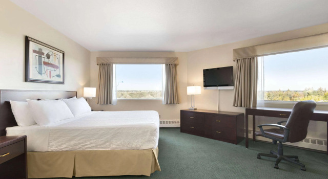 Days Inn by Wyndham Lethbridge