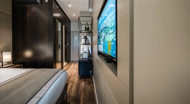 Номер Deluxe Golden Crown Hotel