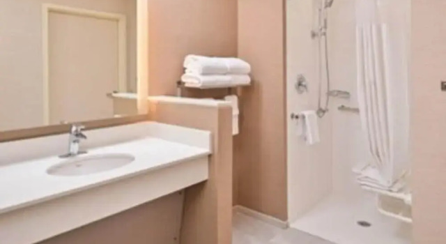Двухместный люкс Fairfield Inn & Suites by Marriott Eugene East/Springfield