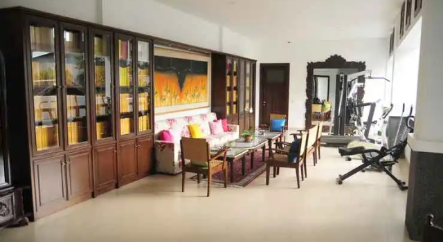 Suryakencana Boutique Guest House, Book Guesthouse Bandung Wetan Bandung, near Perjuangan Monument