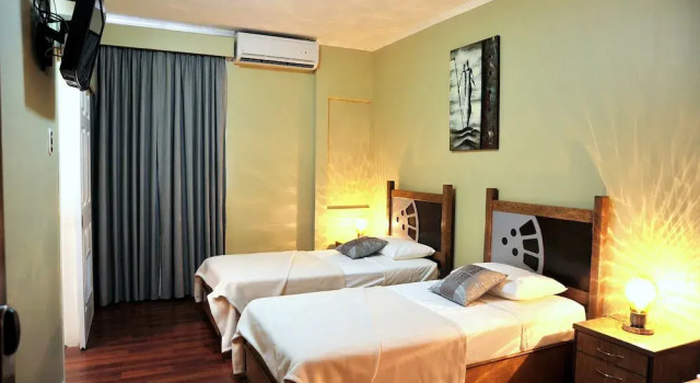 Двухместный номер Standard Culture Crossroads Inn