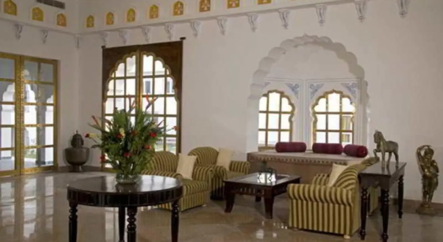 Udai Vilas Palace Mandawa, Забронировать Отель Отели штата Раджастхана с парковкой, Парковка