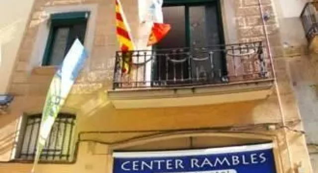 Alberg Center Rambles, Забронировать Отель Барселона провинция Барселона, рядом с Приход Св. Августина