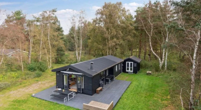 "Shayene" - 2.5km from the sea in NE Jutland, Rezerwuj Hotel Laeso Island Dania