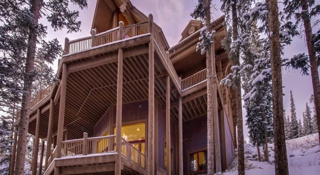 Goldenview Lodge, Rezerwuj Dom wakacyjny Hotele w Vail Ski z parkingiem, Parking