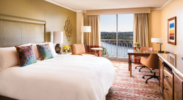 Four Seasons Hotel Austin