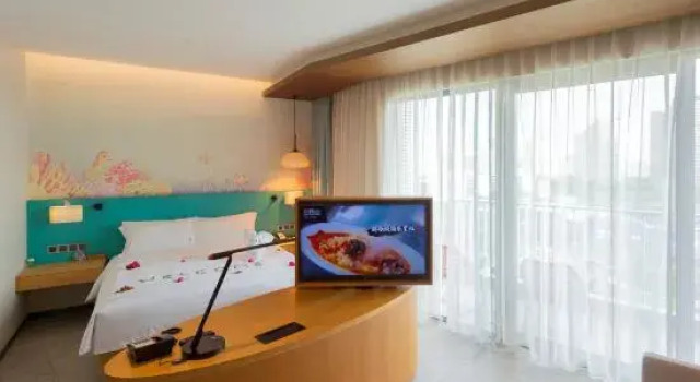 Семейный люкс с видом на море Hilton Garden Inn Sanya