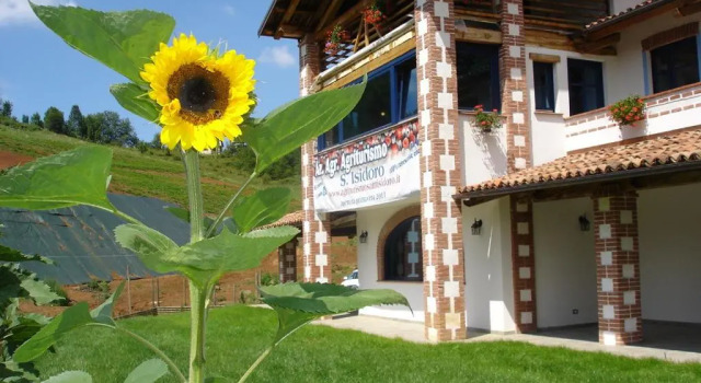 Agriturismo Bio-Ecologico SantIsidoro, Buchen Sie Hotel Roccaforte Mondovì Mondole Ski