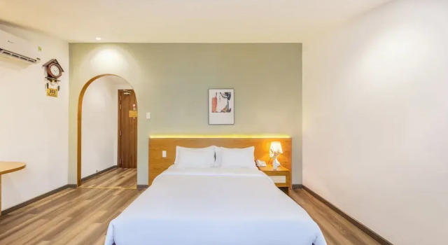 Номер Deluxe A25 Hotel - 14 Hồ Huấn Nghiệp