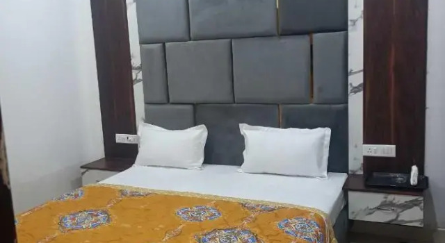 Pop 700211 Hotel Jihaan Plaza, Rezervovat Hotel Hotely v Punjab s parkováním, Parkování