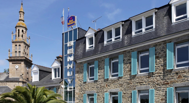 BEST WESTERN Le Benhuyc, Rezervasyon Otel Binic Côtes-d'Armor, Binic Beach yakınında