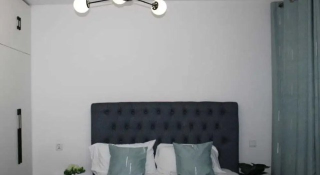 Lux Suites Royal Gardens Studio Apartments, Забронировать Апартаменты/квартира Отели Найроби Каунти с парковкой, рядом с Торговый центр Yaya Centre, Парковка
