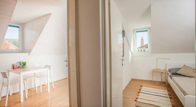 Top floor apartment