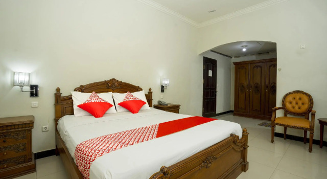 Номер Standard OYO 1005 Hotel Kumala