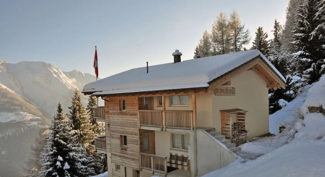 Bettmerlodge, Забронировать Апартаменты/квартира Отели Беттмеральп с парковкой, рядом с Горнолыжный курорт Бетмеральп, Парковка