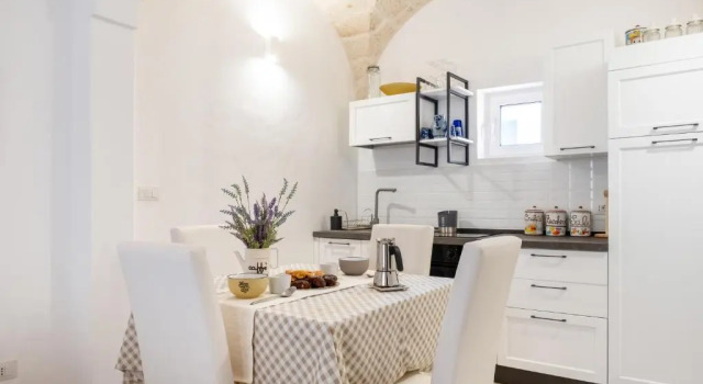 Коттедж с 2 комнатами GuestHost - Sogno Ostunese Terrace Apartment