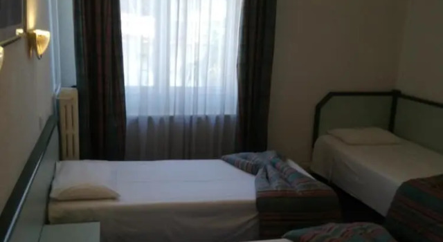 Трёхместный номер Comfort Hôtel de Nevers