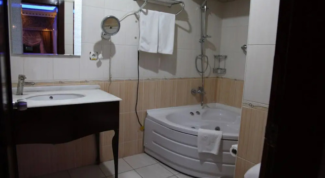 Полулюкс Royal Anka Hotel