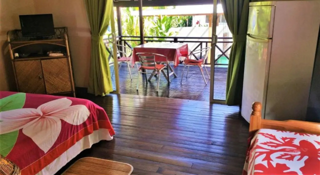 TAHITI - Bungalow Tiamao Auti, Забронировать Отель Отели Таити с парковкой, Парковка