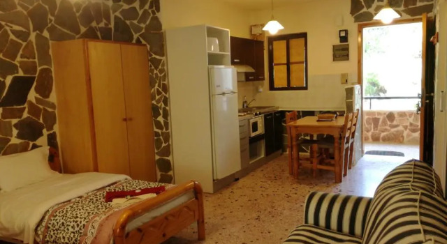Студия Apartments Zoumperi