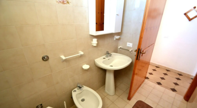 Апартаменты с 2 комнатами с балконом Air-conditioned Yoko Holiday Home for 5 Guests