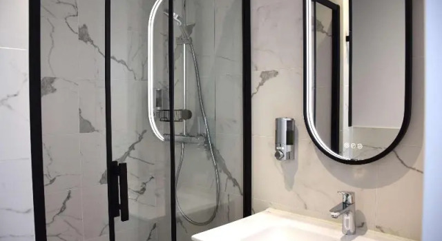 Двухместный номер Standard с балконом Best Western Hotel De La Plage Saint Marc sur Mer