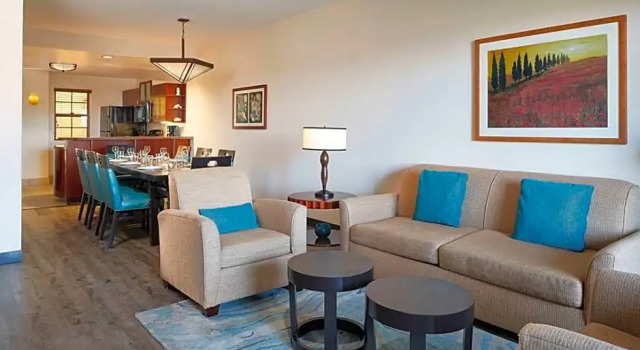 Люкс с 3 комнатами Marbrisa Carlsbad Resort