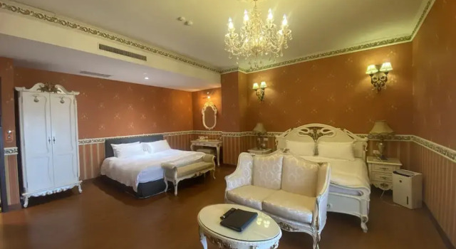 Четырёхместный номер Deluxe Florence Resort Villa