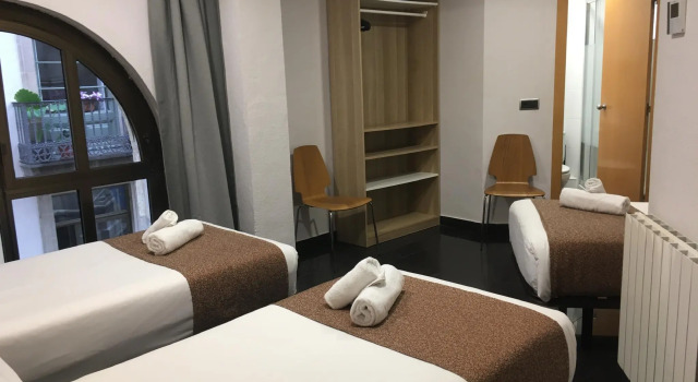 Трёхместный номер Standard Hostal Levante Barcelona