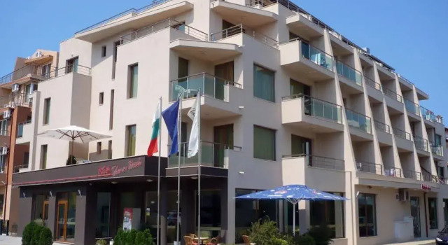 Tabanov Beach Hotel